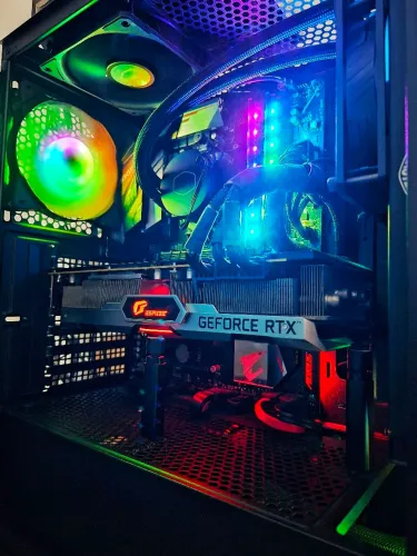 PC GAMER HIGH-END | RTX 3080 Ti Colorful iGame + Ryzen 7 + 32GB RAM + 4TB SSD<br>
