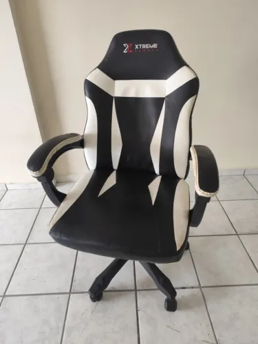 Cadeira Gamer em bom estado