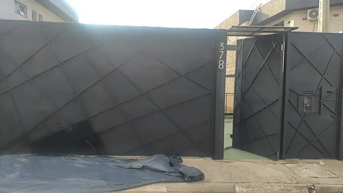 Casa para venda tem 130 metros quadrados com 1 quarto em Jardim Santa Bárbara - Atibaia -