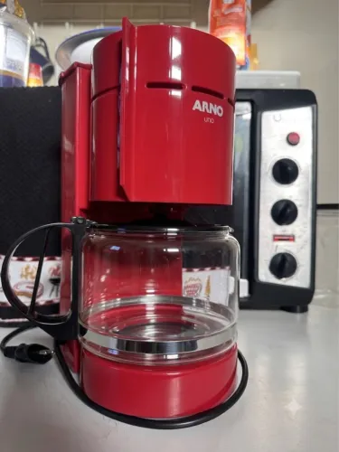 Cafeteira elétrica Uno Vermelha 220V CF06 Arno