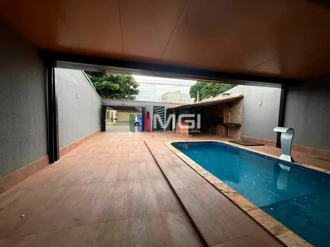 Imóvel para venda tem 300 metros quadrados com 3 quartos em Setor Criméia Oeste - Goiânia