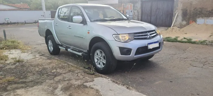 Mitsubishi L200 Triton GL 3.2 CD TB Int. Dies. Mec. 2017