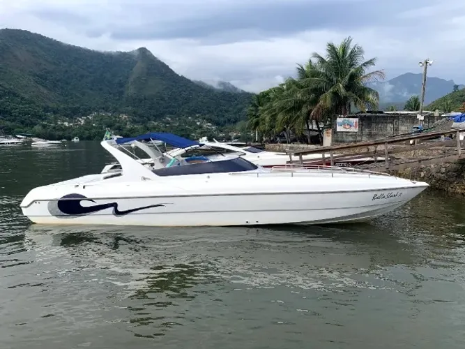 Lancha Rival Angra 30 -  Cabinada, Motor Diesel 270 Rabeta Volvo