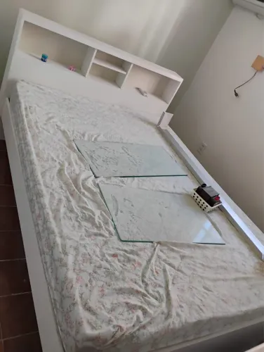 Cama casal + cama auxiliar + colchão -Cabula
