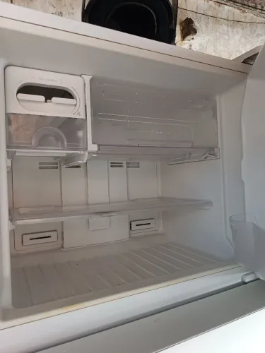 Vendo geladeira Eletrolux 