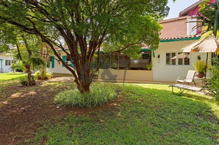 Casa Térrea - 3 Dormitórios à Venda no Jardim Hípico -São Paulo/SP
