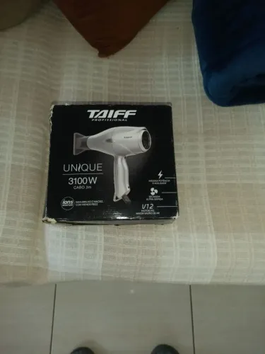 Secador de cabelo profissional unique marca Taiff , potência 3100w