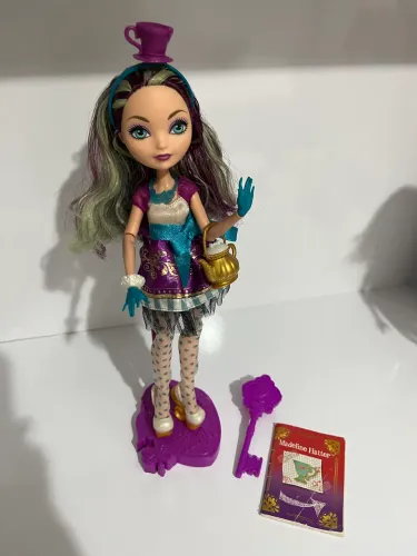 Ever After High Madeline Hatter Way Too Wonderland