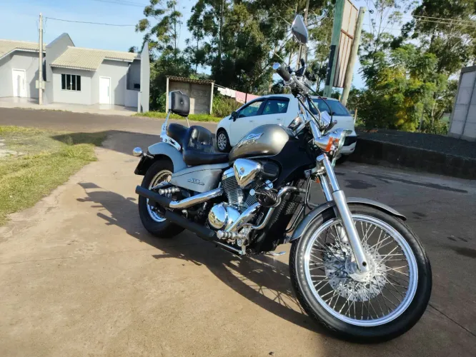 Shadow 600