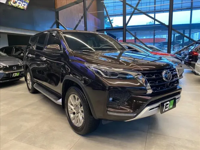 Toyota Hilux SW4 SRX 4X4 2.8 TDI 16V Dies. Aut. 2022