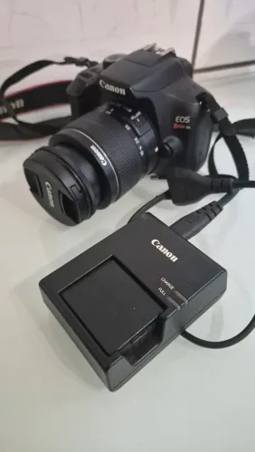 Canon EOS Rebel T6 + lente 18-55mm - R$ 1.800 hoje