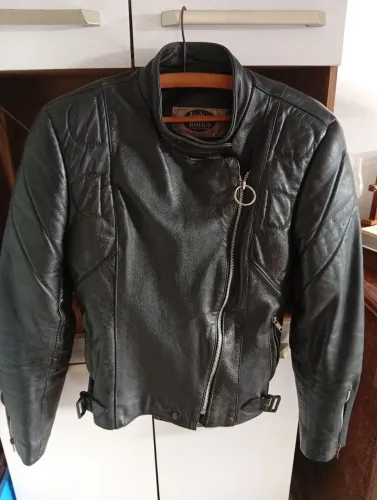 Jaqueta biker couro legítimo feminina P