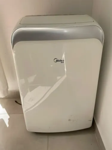 Ar Condicionado Portátil MIDEA 12.000 BTus