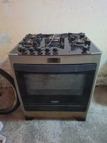 Fogão Dako 5 bocas acendimento automático. 