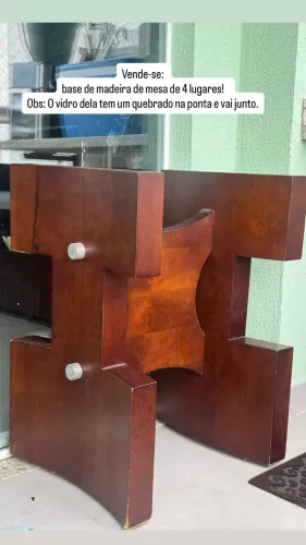 Base de mesa de madeira