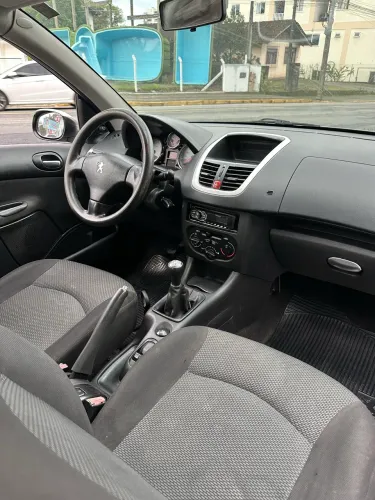 Peugeot 207 XR 1.4 Flex 8V 5P 2012