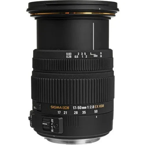 Sigma 17-50 2.8 EF Canon, em ótimas condições. Tampa traseira/frontal.