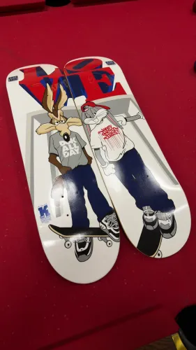 Shapes DGK Love Park Limited Edition 8.0