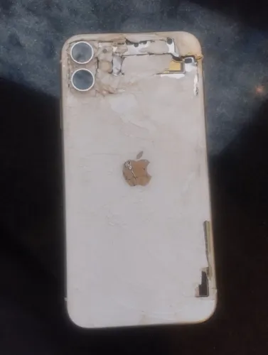 VENDO IPHONE 11 64GB