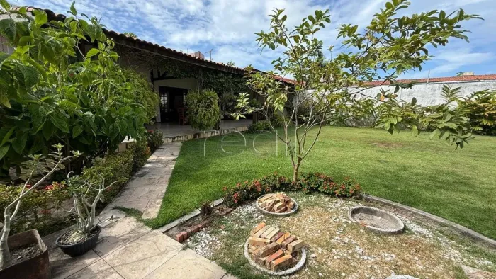 Casa Solta | Aldeota | 379,06m² | 03 Quartos | 06 Vagas