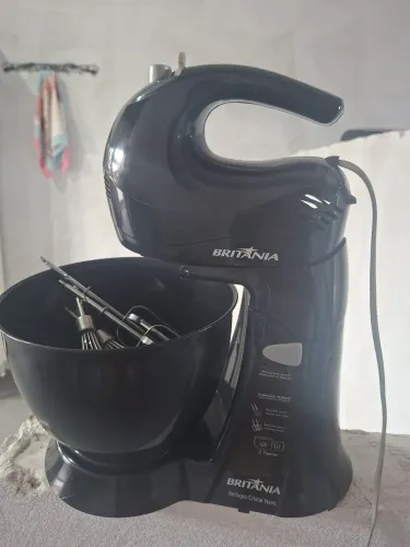 Vendo essa batedeira ainda vai com a capa