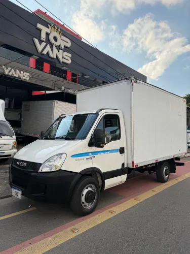 Iveco Daily Chassi 35s14 3.0 16V Diesel Mec. (e5) 2014