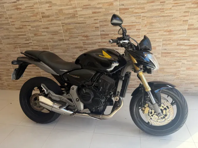 Hornet 600