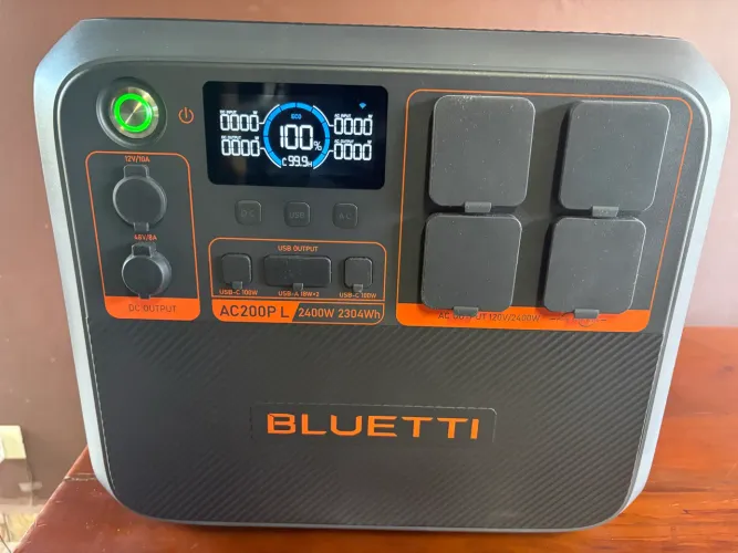 BLUETTI AC200PL 2400W e 2304WH - Na garantia, poucos ciclos