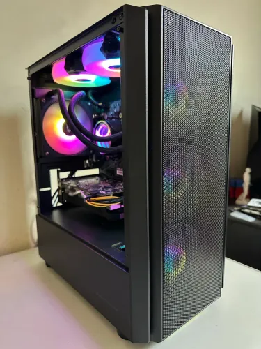 CPU Gamer Ryzen 5 4600G / 16GB / RX 580 / SSD Nvme