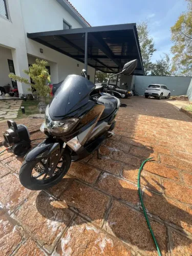 Yamaha/ NMax 160 preta con 9.500km