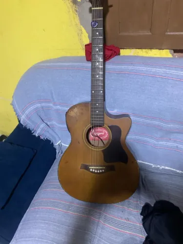 Violão da tagima com parte eletrônica com defeito 