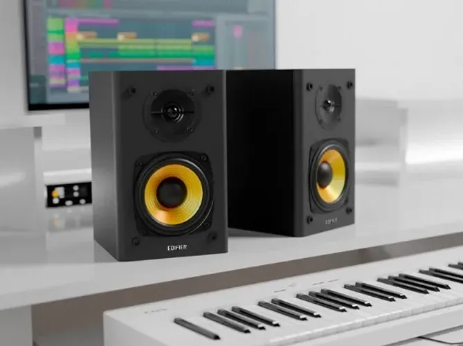 Caixas acústicas - Monitor de Áudio R1000T4 Bivolt 24W RMS EDIFIER