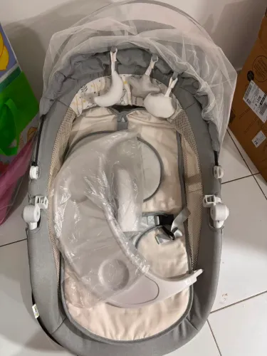 Cadeira de balanço e descanso para bebe