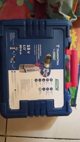 Vende se furadeira/parafusadeira