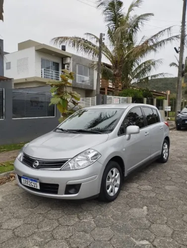 Nissan Tiida S 1.8/1.8 Flex 16V Mec. 2011