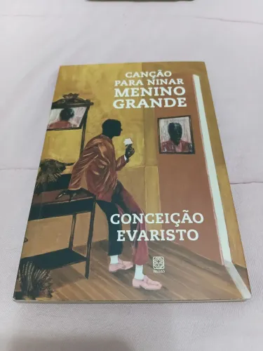 Livro Semi Novo- Canção para Ninar.