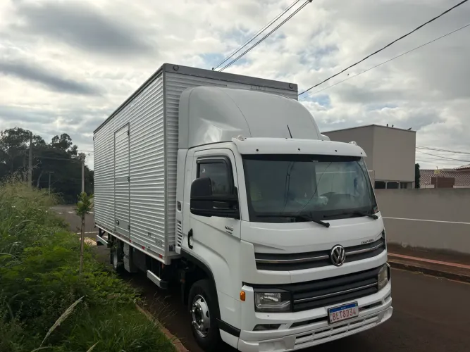 VW 11.180 - Extra Conservado | Pronto para Trabalhar