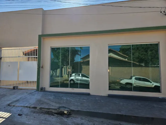 Aluga-se Ponto Comercial