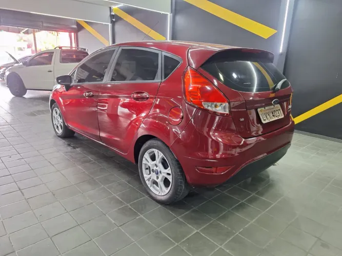 Ford Fiesta SE 1.6 8V Flex 5P 2014