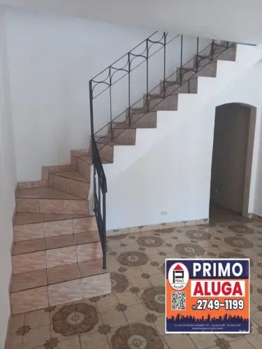 Sobrado no Jardim Maringa com 02 dormitórios e uma vaga de garagem
