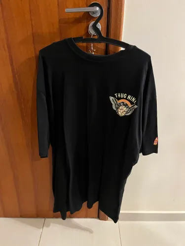blusa thug ninee
