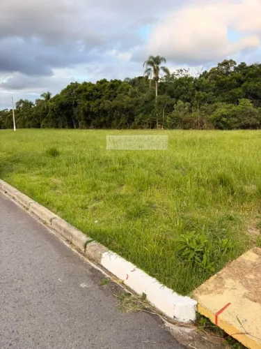 Terreno para venda tem 1500 metros quadrados em Sertão do Maruim - São José - SC