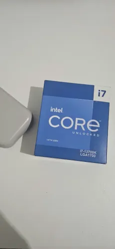 Processador Intel Core i7-13700K - LACRADO e COM NOTA