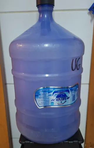 Galão vazio água mineral 20 litros