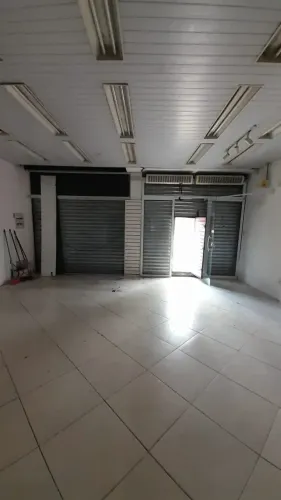 Loja para locação na Av. Vicente de Carvalho 1213