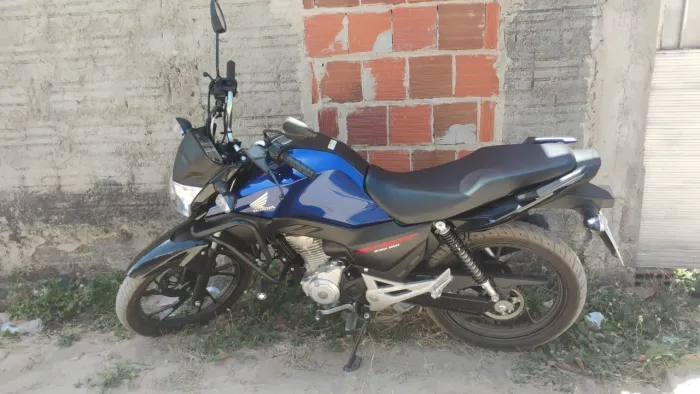 Veículo novo pouco rodado