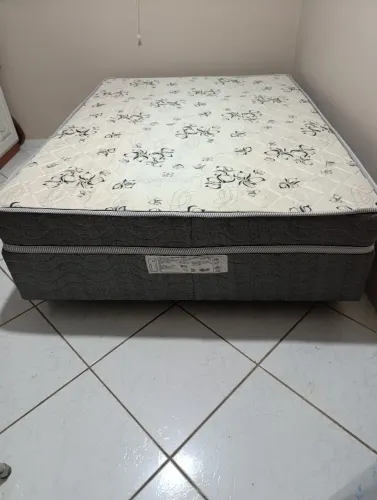 Vende cama box 