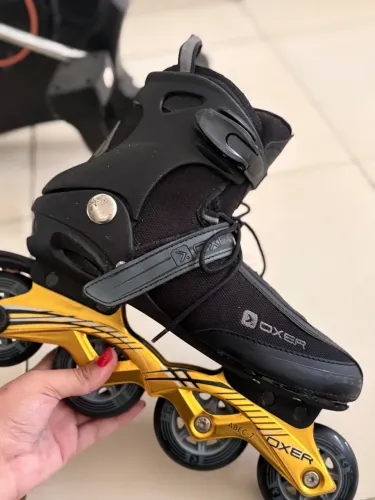 Patins Oxer Byte Adulto Cor Preto/ouro Tamanho Dos Patins 40/42