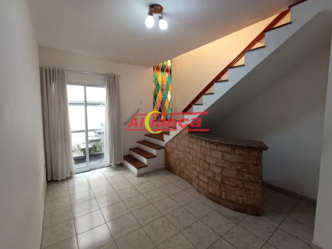 Sobrado para Venda com 3 Dormitórios e 3 Vagas, 220 m2 - Ponte Grande
