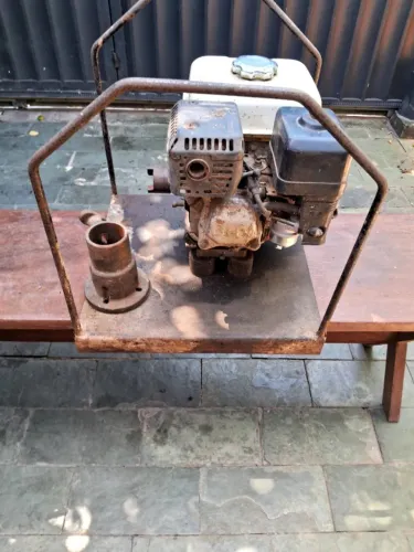 Motor estacIonario honda 5HP 